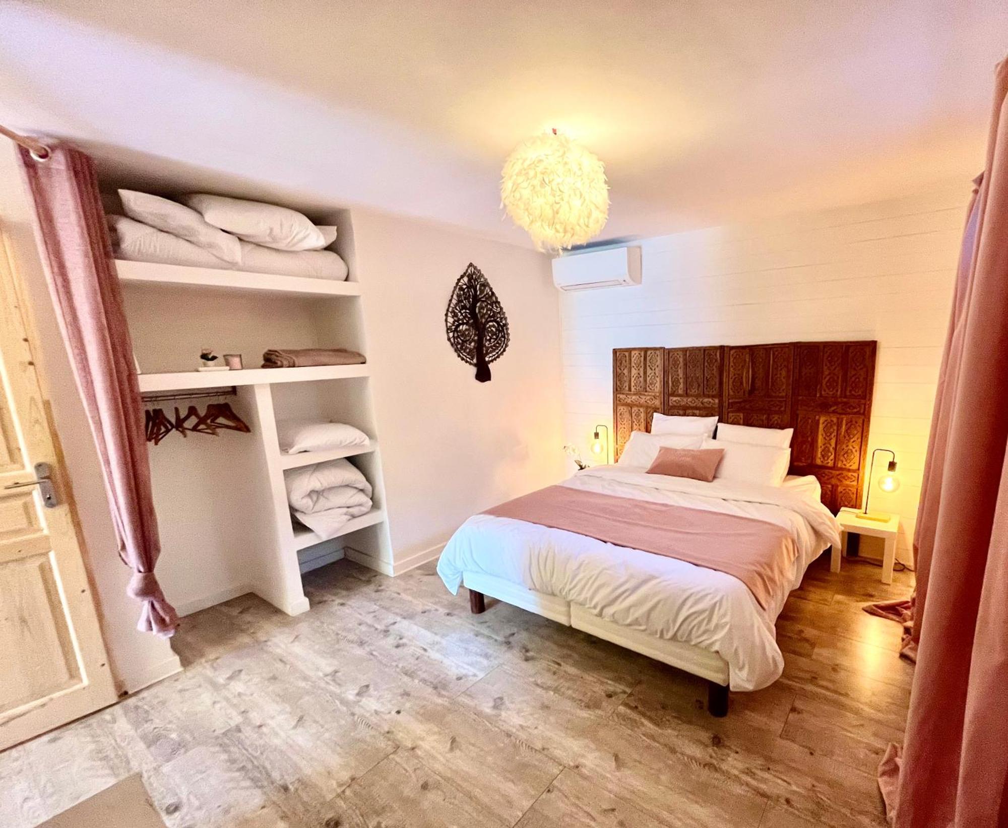 Domaine Colibri En Provence Otel Pujaut Dış mekan fotoğraf