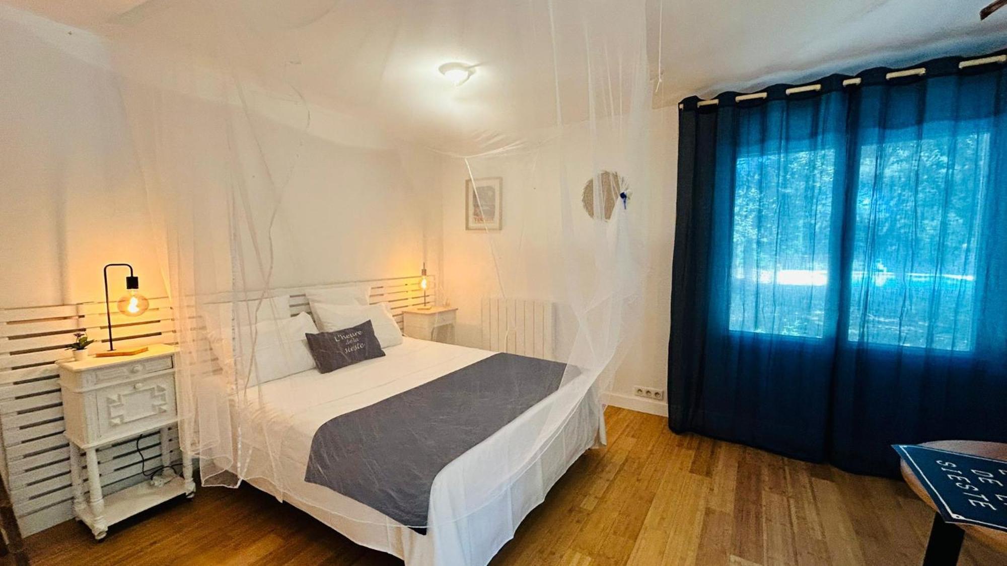 Domaine Colibri En Provence Otel Pujaut Dış mekan fotoğraf