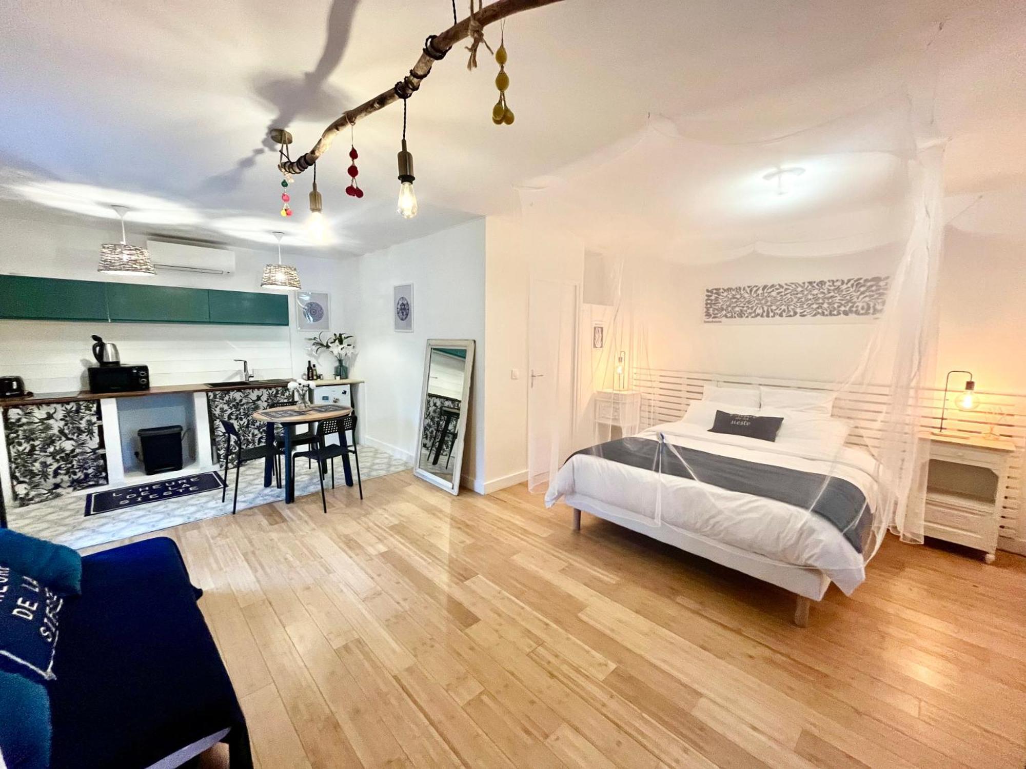 Domaine Colibri En Provence Otel Pujaut Dış mekan fotoğraf